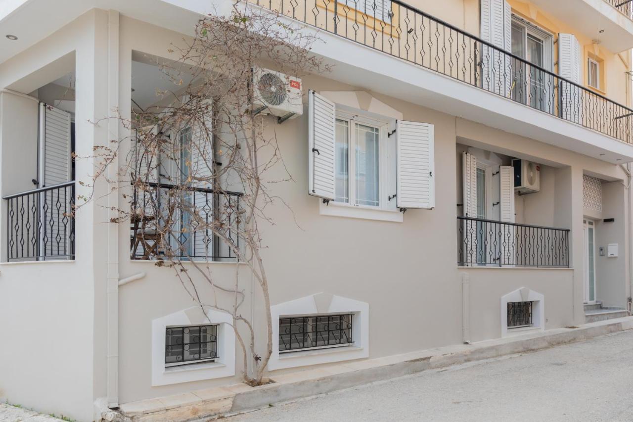 Villa Moncasa Al centro Lixouri Exterior foto